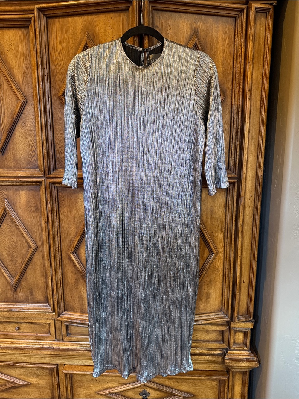 Morrell Maxie Silver Pleated Midi Dress